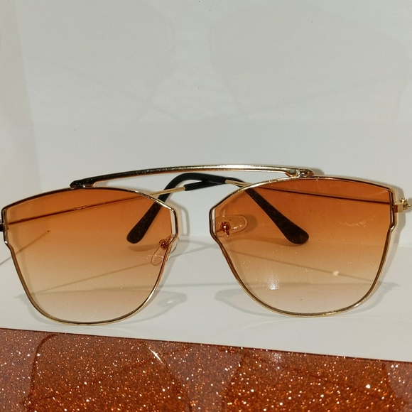 Callie Lives Accessories - Callie Peach Sunset Gold Sunnies: Orange Shades
